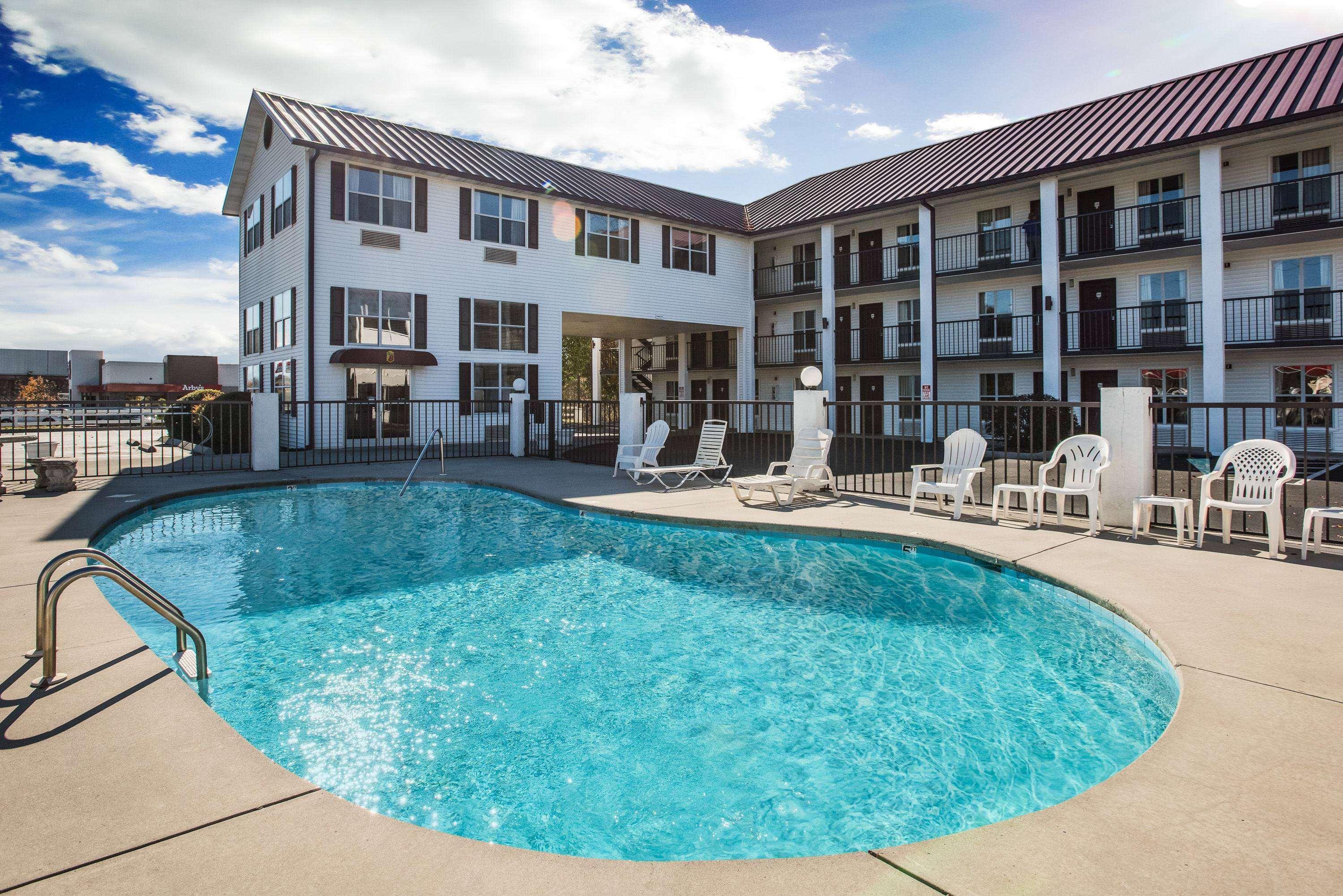 Super 8 By Wyndham Sevierville Riverside Экстерьер фото