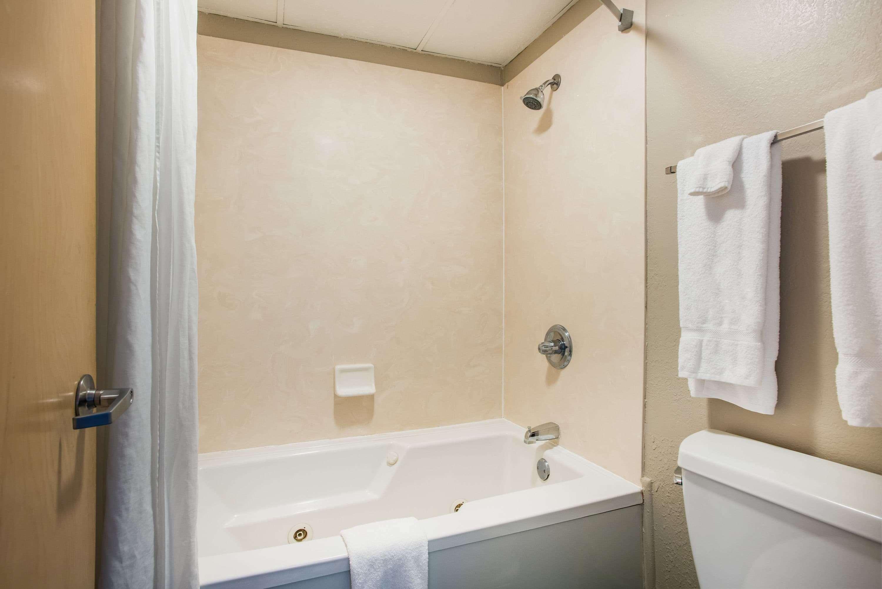 Super 8 By Wyndham Sevierville Riverside Экстерьер фото