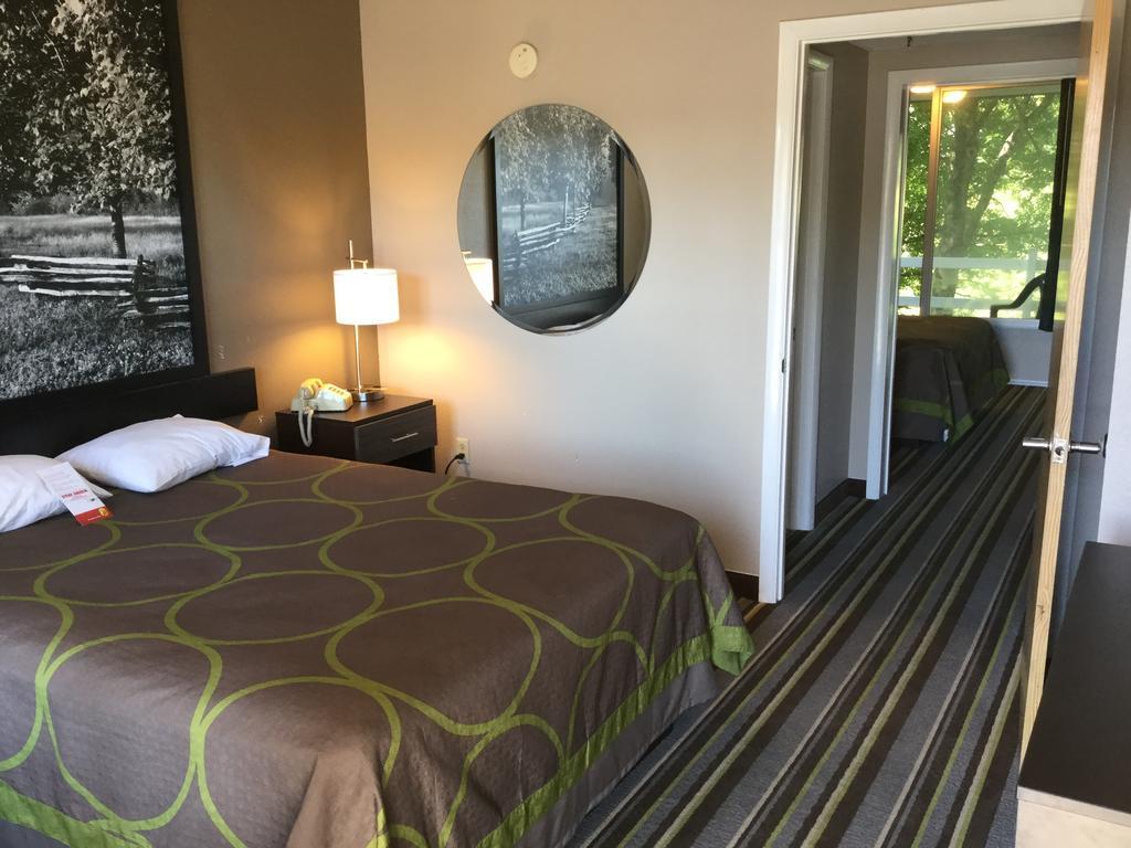 Super 8 By Wyndham Sevierville Riverside Экстерьер фото